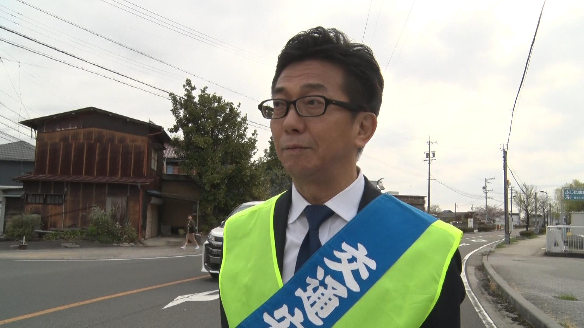 市長が新1年生の登校見守り　通学路での事故防止へ　