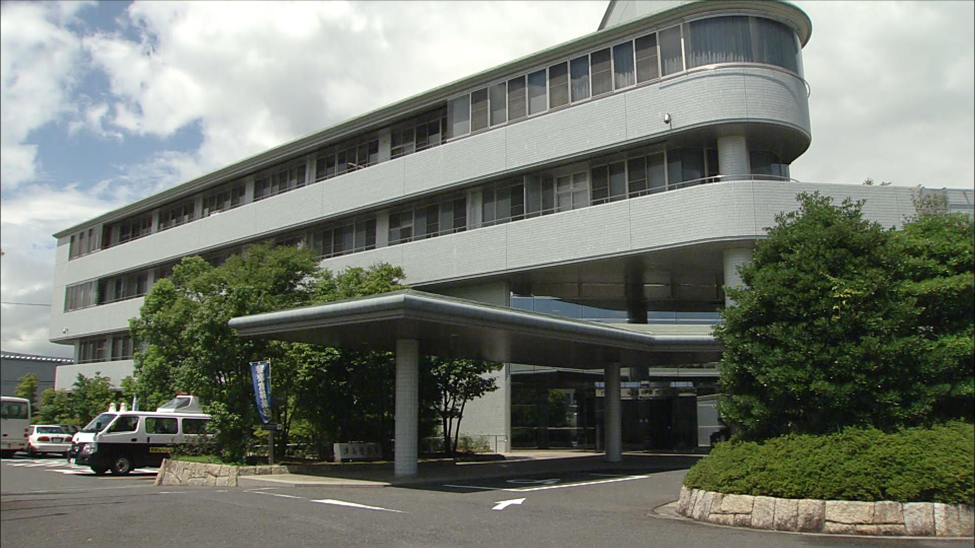 清掃会社に侵入し現金100万円など盗んだか　43歳男逮捕　