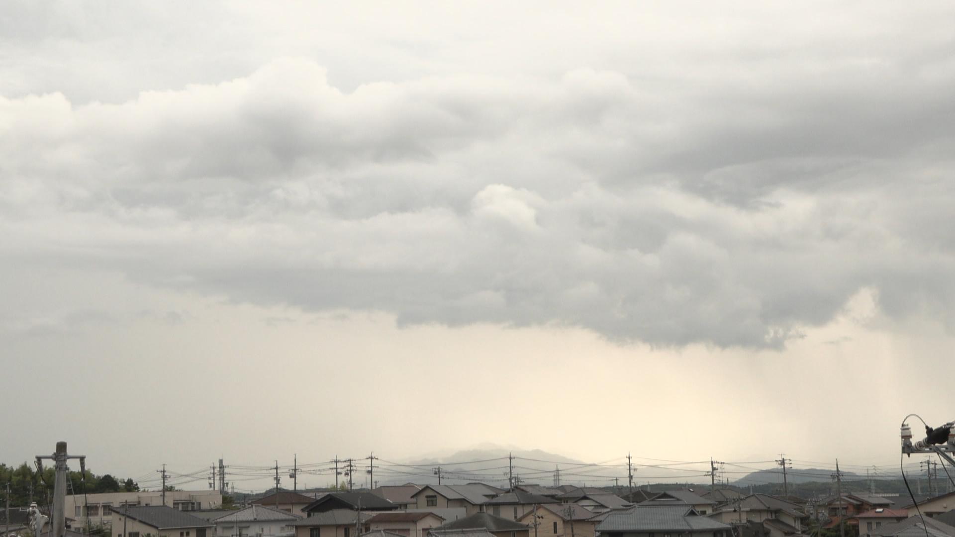 北中部で200ミリの見込みも　12日夜遅くにかけて大雨に注意