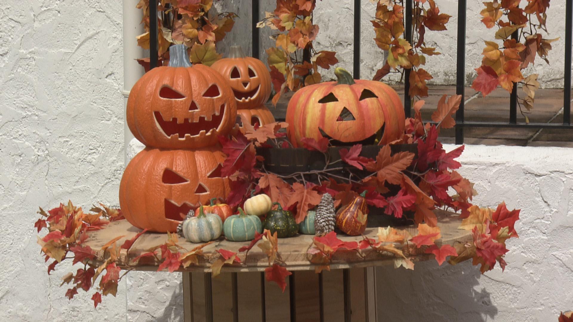 一足早くハロウィーン気分　人気ゲーム「アイマス」とのコラボイベントも 三重・志摩スペイン村