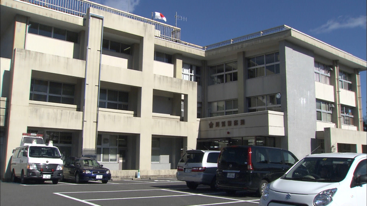 山頂付近から滑落　70代女性が死亡