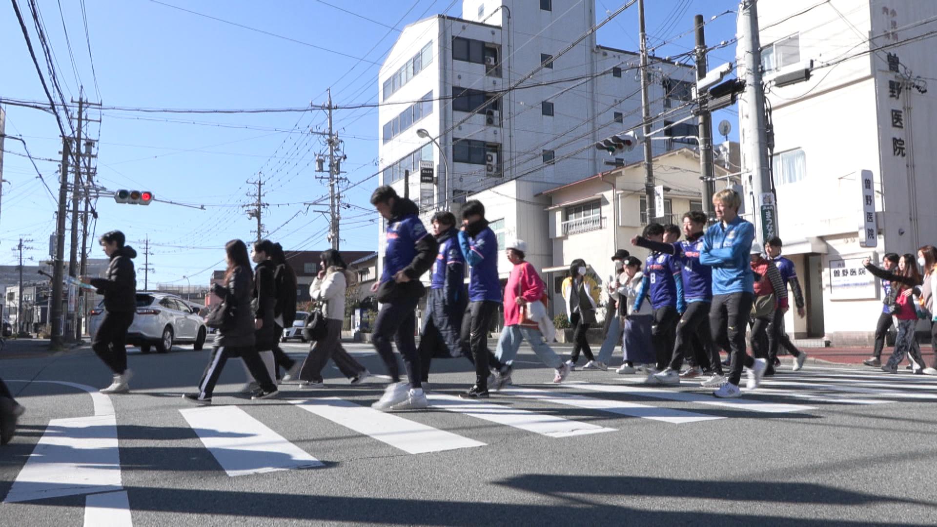 元日本代表・小倉隆史さんも参加　健康ウォーキングイベント