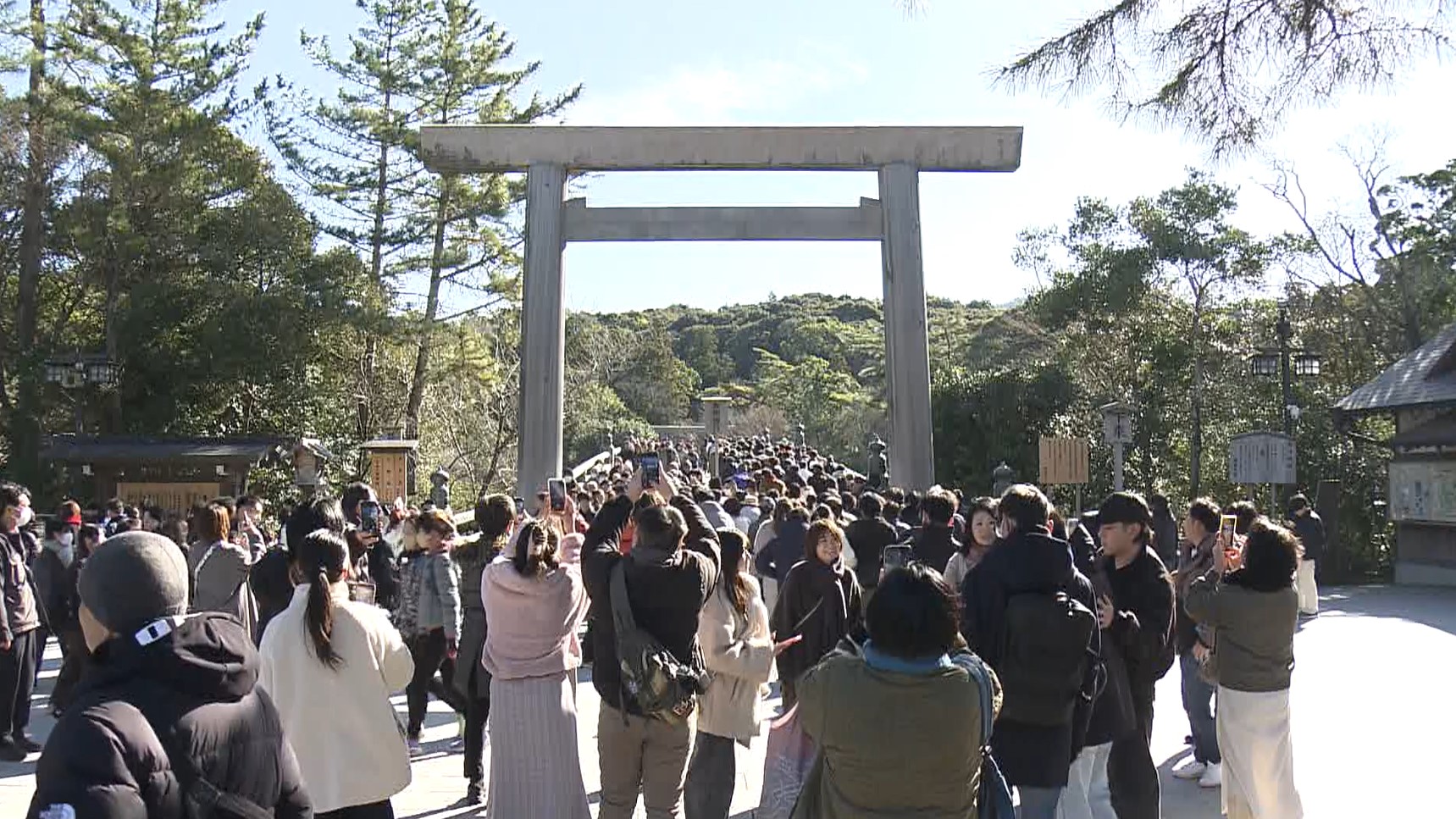 正月三が日入込客数　去年より2万人減