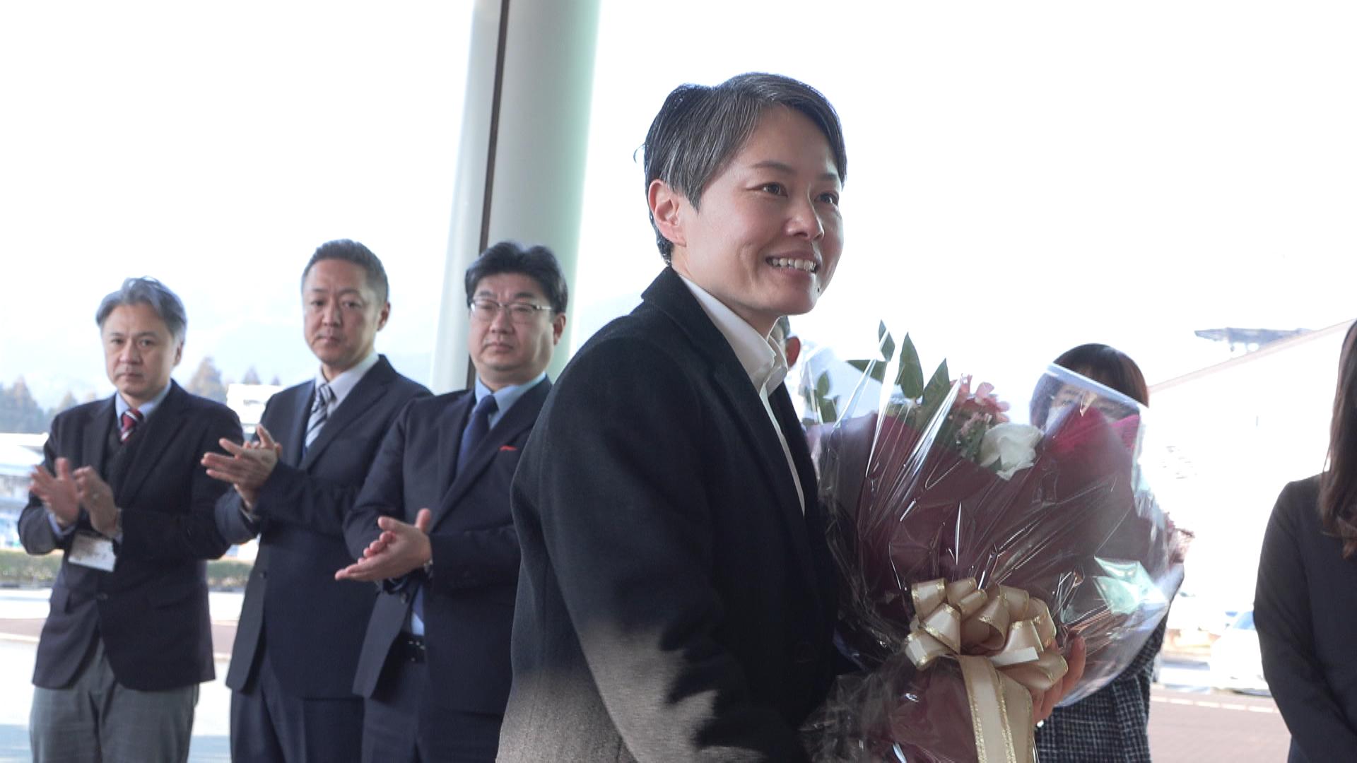 「確実なデータを元に」　町初の女性町長