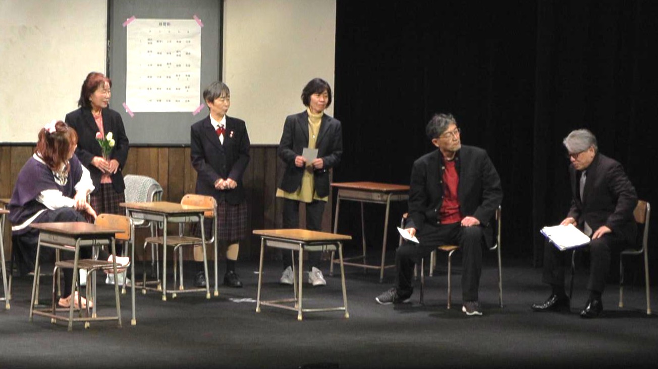 週2回の稽古で役作り　シニア劇団が老いや介護をテーマに出張演劇