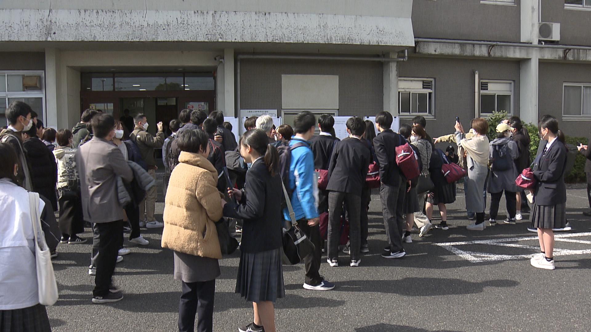 受験生に喜びの春の便り　56の三重県立高校で合格発表