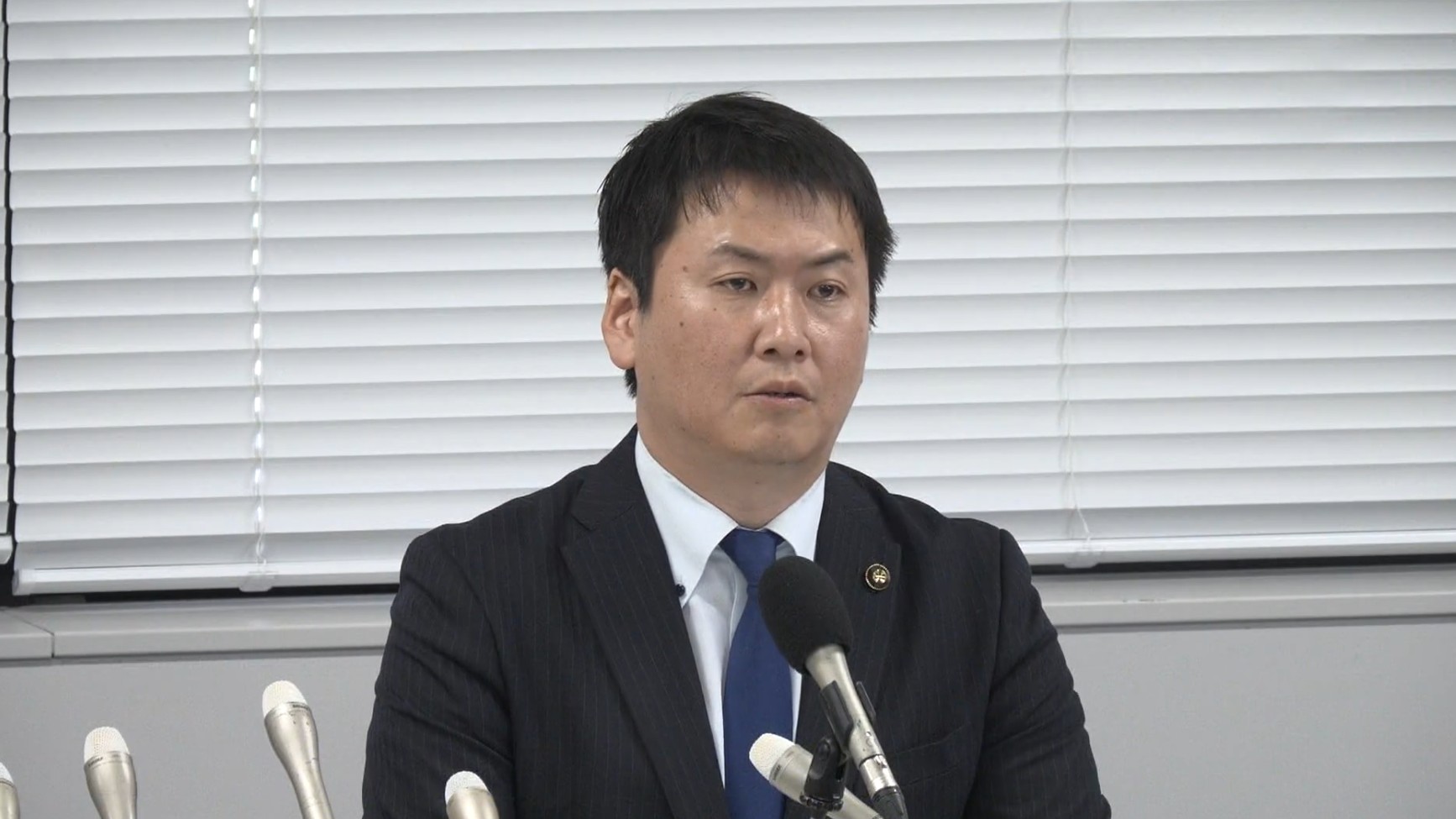 「不貞行為の事実は一切ない」　伊賀市長が不倫報道を否定