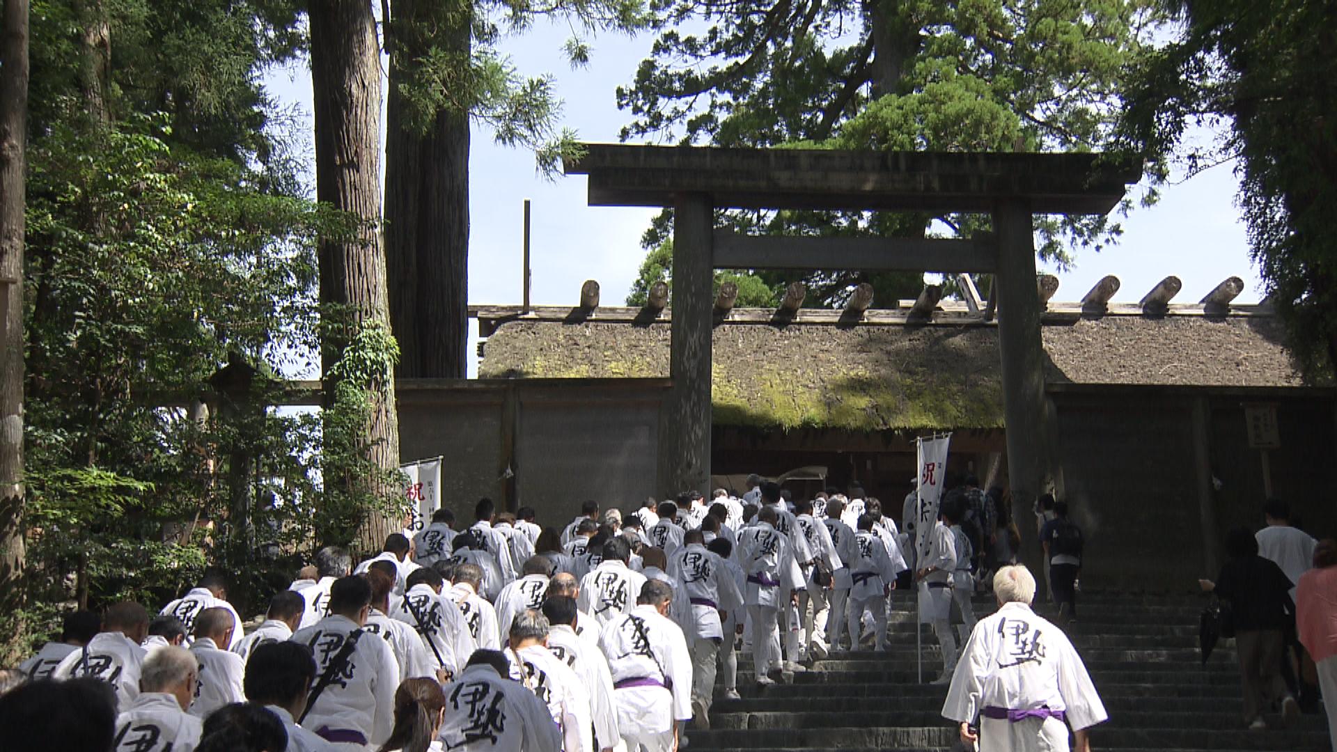 伊勢神宮で上り参宮　第一次奉曳の無事を奉告　