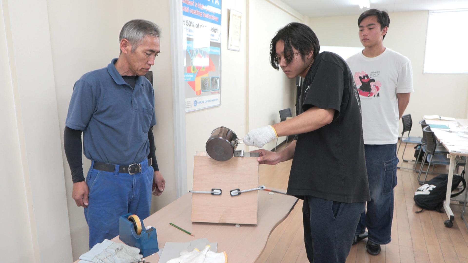 「鋳物の街」桑名を高校生が盛り上げ　産学官連携で鋳物体験プログラム開発