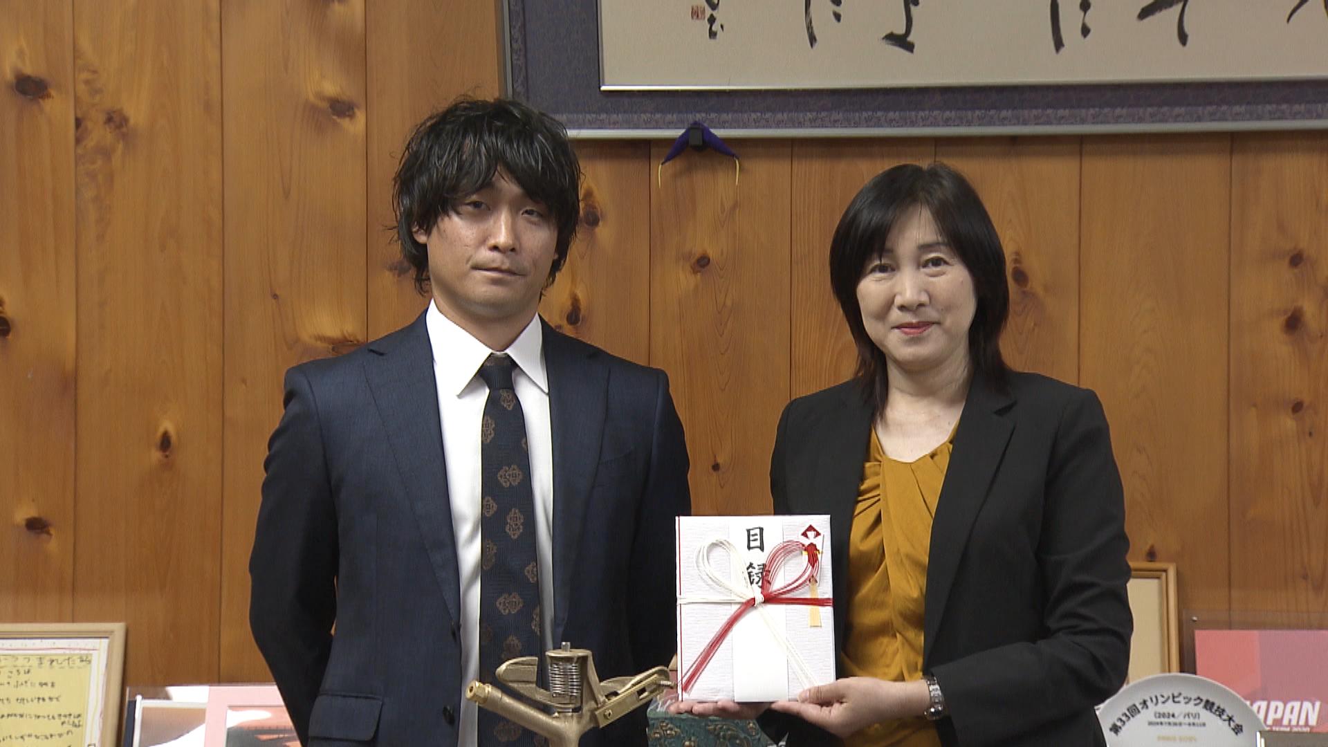 明和町の企業が鳥羽高校にスプリンクラー寄贈　野球部OB社長の縁で実現