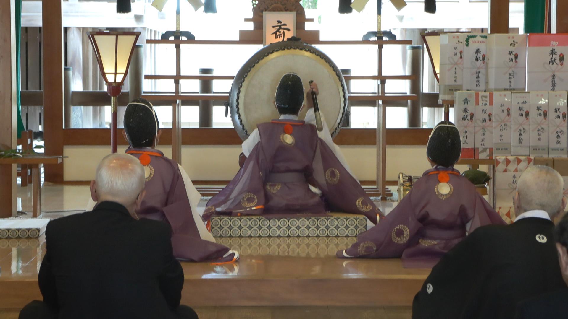 鎌倉時代に始まったとされる伝統の神事　受け継がれる子どもたちの楽奏　