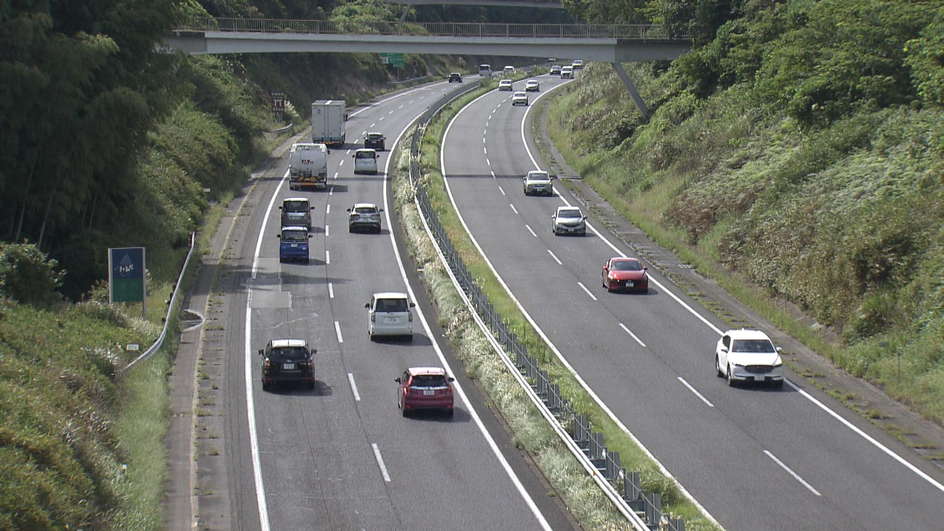 三重県内でUターンラッシュ　東名阪道は約16キロ渋滞　23日も20キロ予測