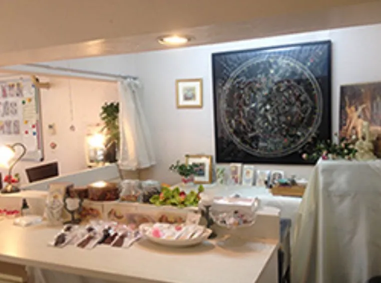 占いサロンミカの店舗情報