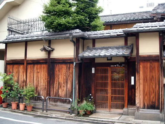 松浦長生館の店舗情報