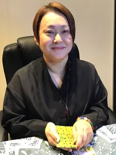 占いの館千里眼 秋田駅前店 穂月先生