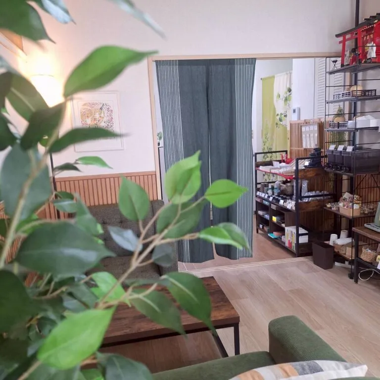 隠れ家神託ラウンジ-shrine-の店舗情報