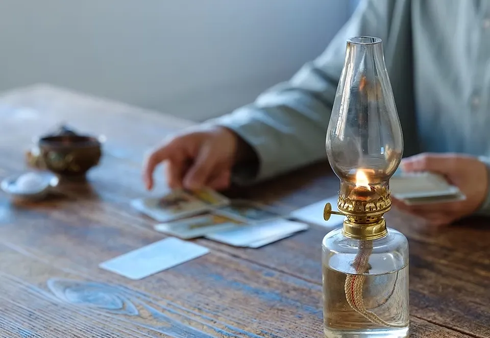 タロットルーム ひ.ら.りの店舗情報