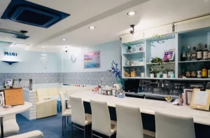 占い&Cafe Bar PLUS1の店舗情報