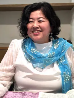 占いの館千里眼
アデライード先生